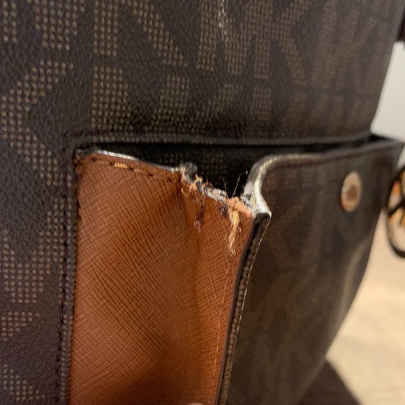 Authentic Michael Kors purse - Picture 4 of 14